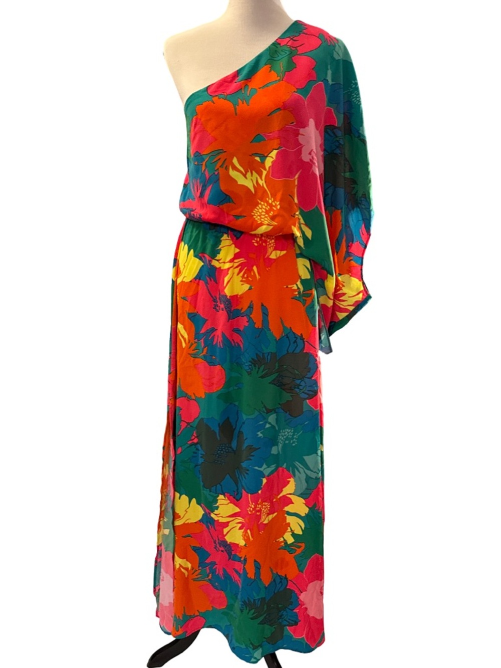 Vibrant One-Shoulder Floral Maxi Dress in Multicolor size large